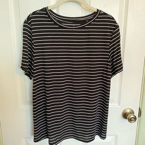Old Navy Tulip Back Tee